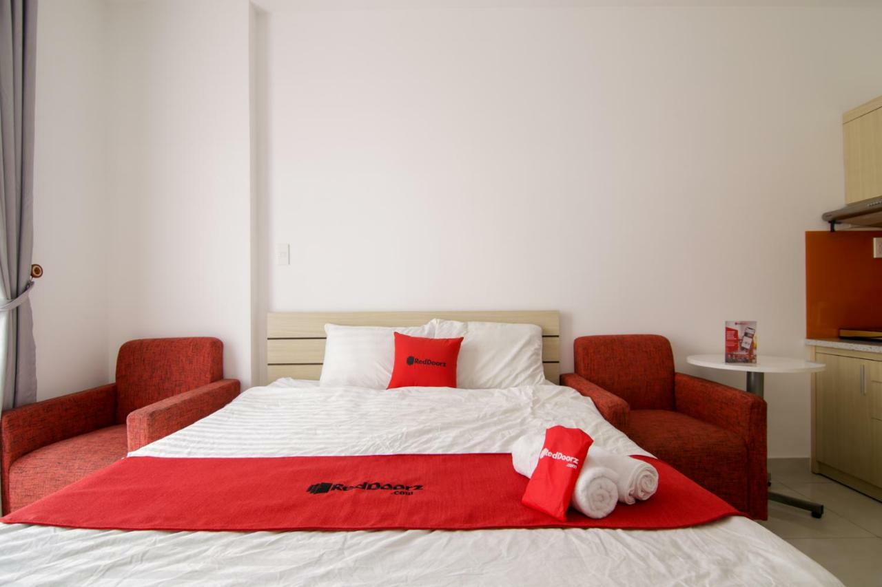 Reddoorz Near Quan Khu 7 Stadium Ho Chi Minh City Exterior photo